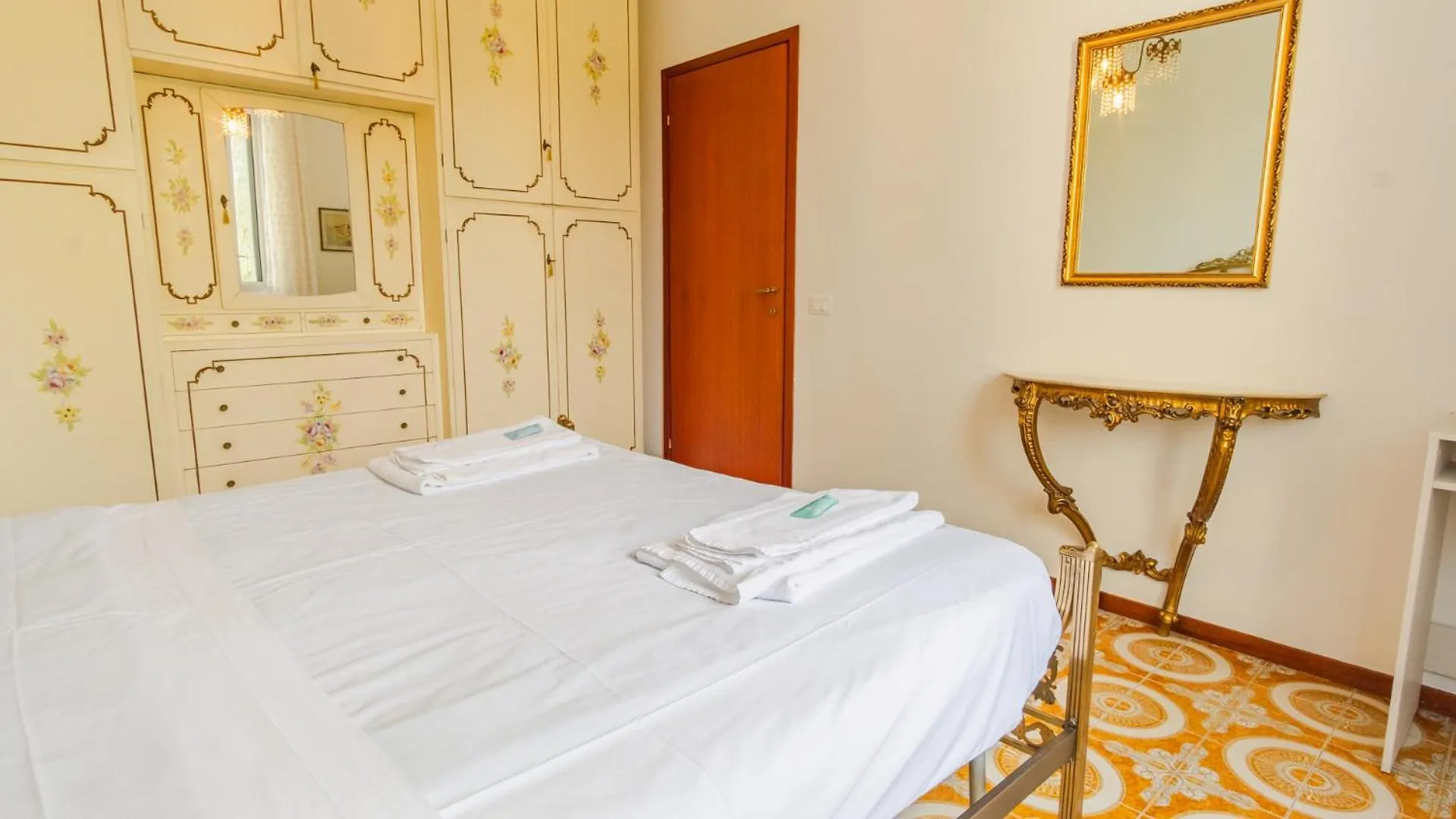 Tra Cielo E Terra - Italian Homing Apartamento Desenzano del Garda